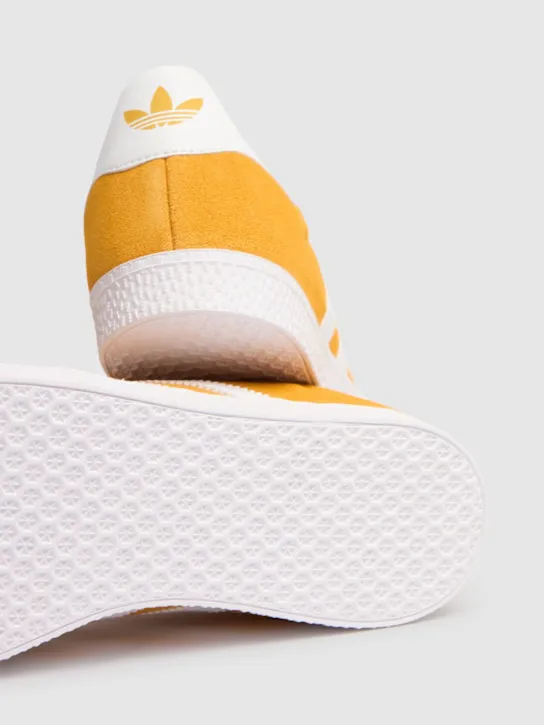 adidas Originals   Gazelle lace-up sneakers 