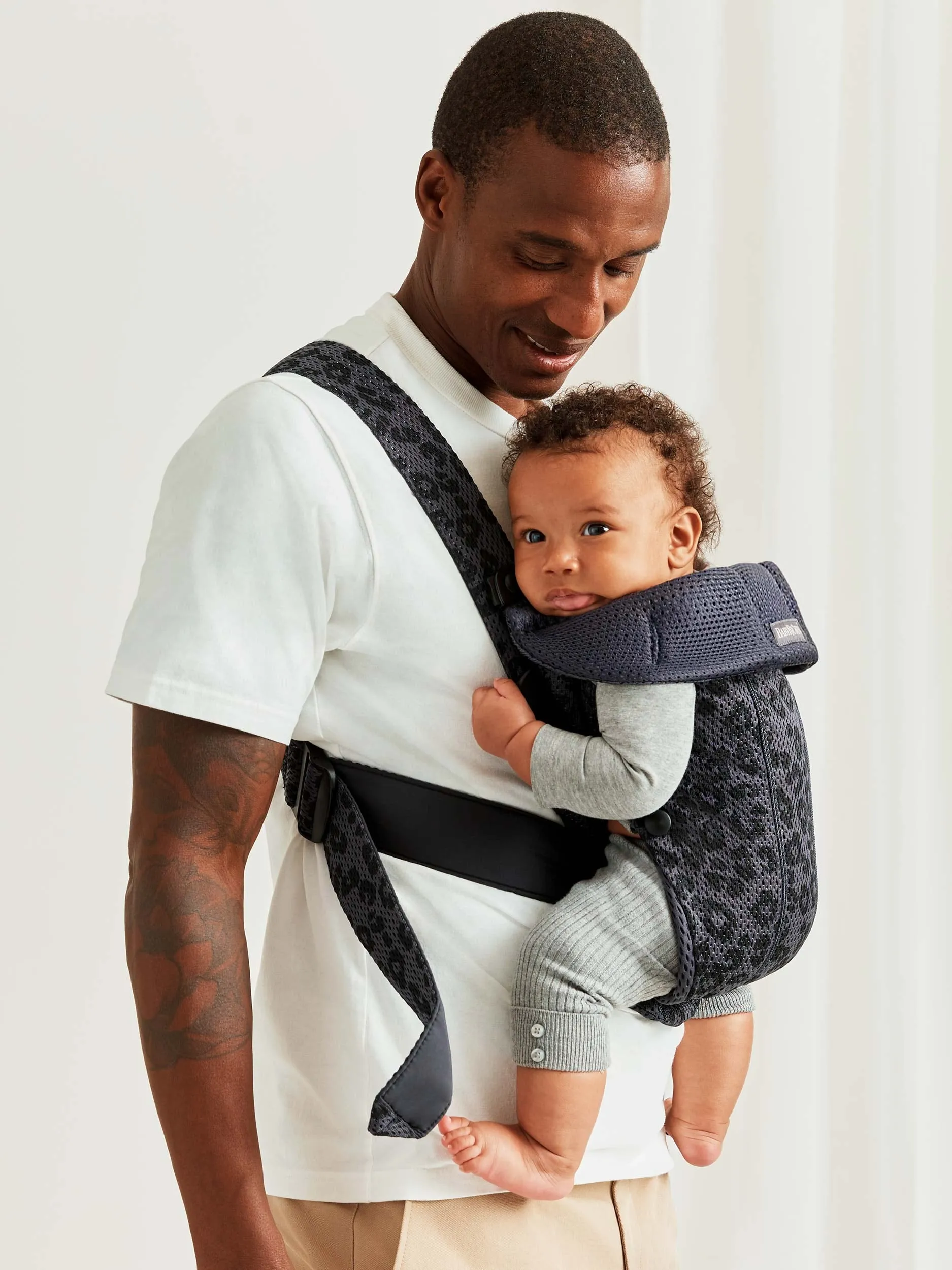 BABYBJÖRN Baby Carrier Mini (3D Mesh)