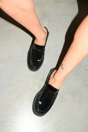 BUTTERFLY LOGO MOCASSIN PATENT