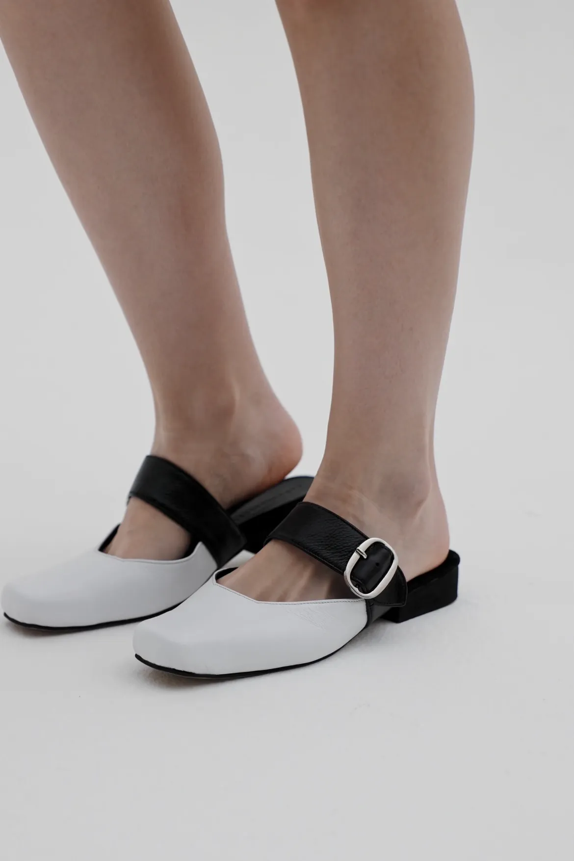 Contrast Mule