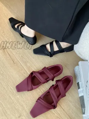 Hnewly - Solid Color Square-Toe Flat Shoes