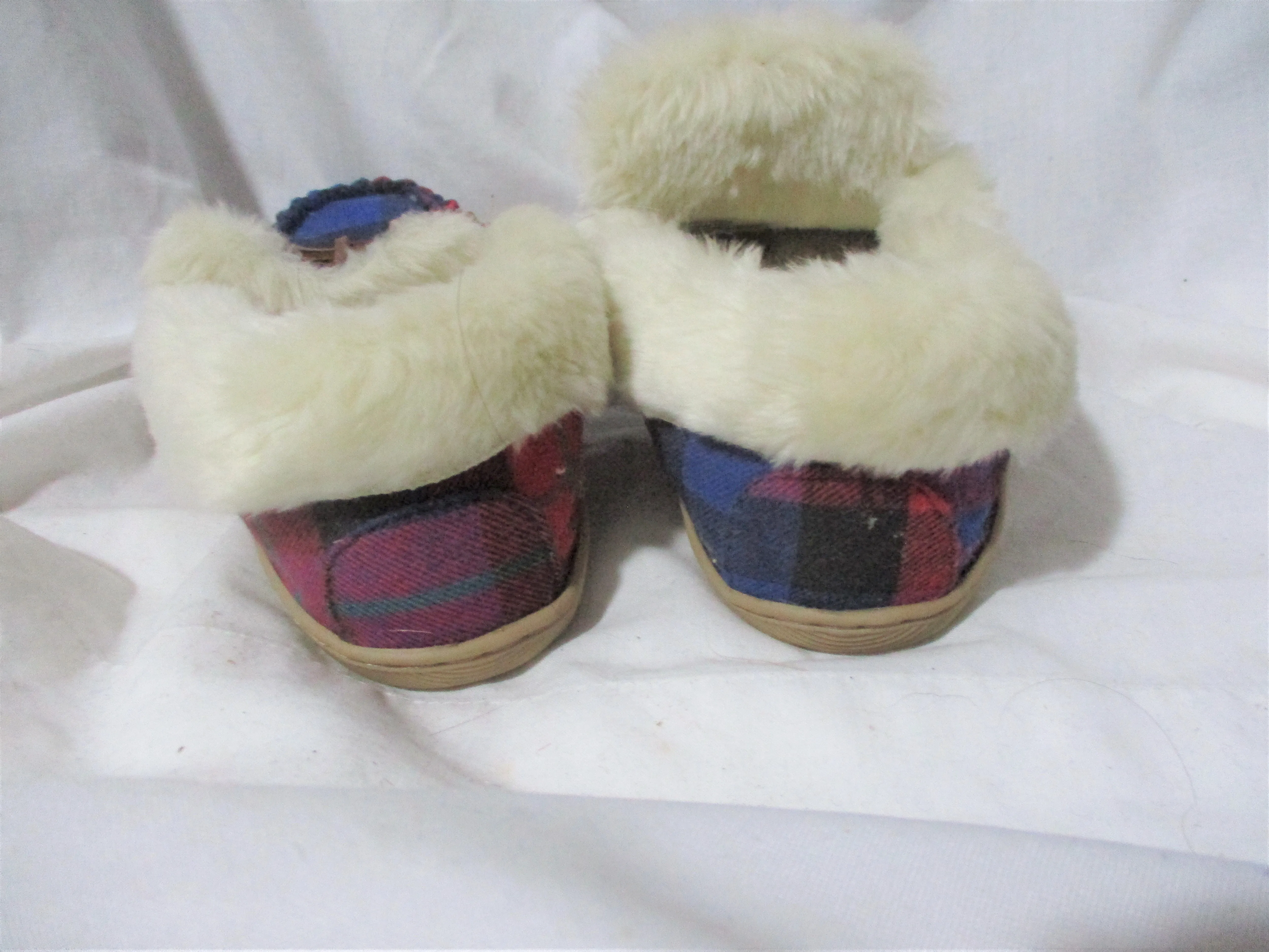 J. CREW PLAID BRIGHT CERISE TARTAN FAUX FUR Lined Moc  6 Slipper Shoe RED HOLIDAY